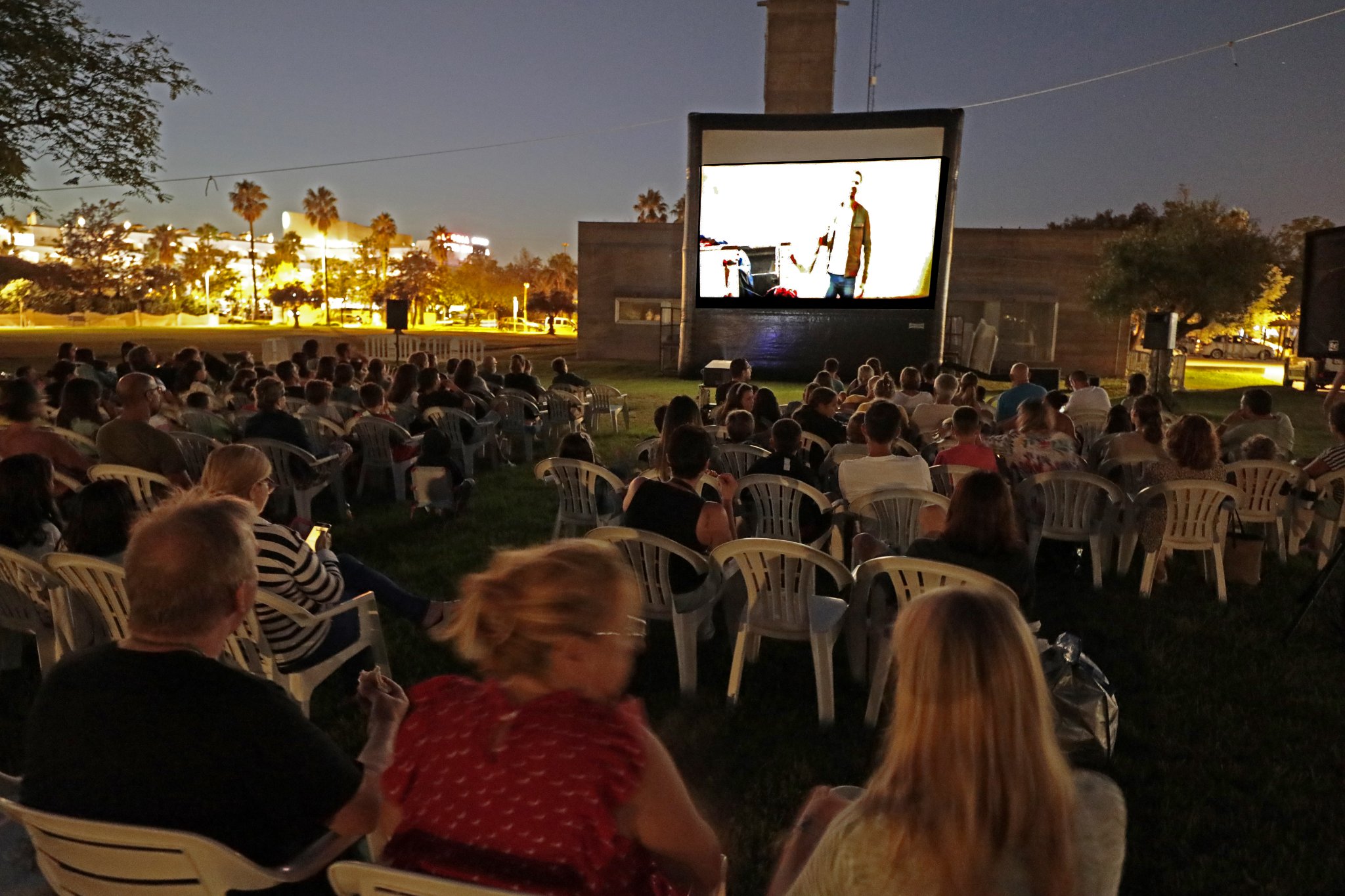 220719 cine de verano ballena