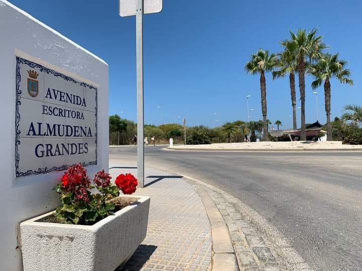 220809 Escritora almudena grandes