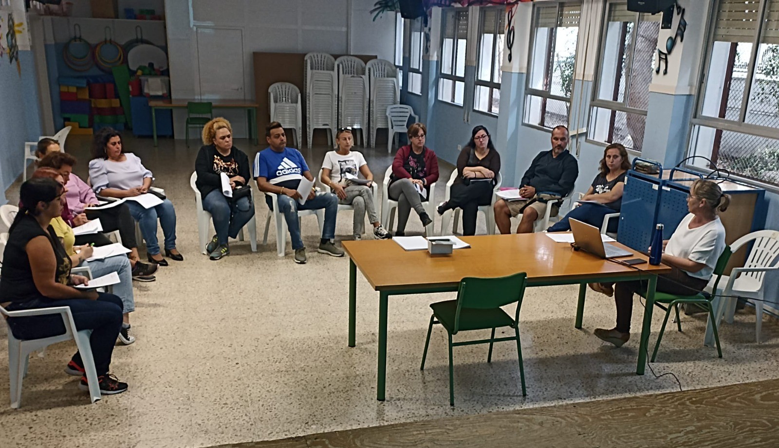 221027 El programa Escuela de Familias arranca con el Taller de Resolución de Conflictos
