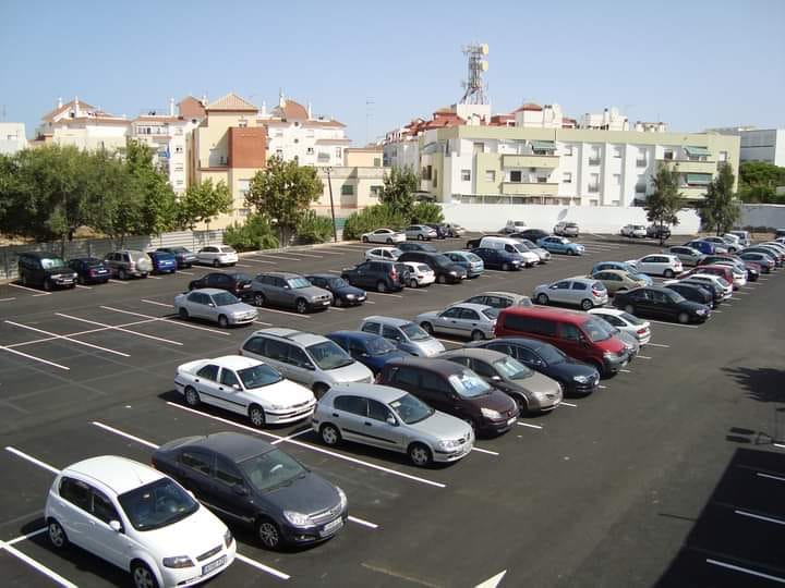 221212 parking salesianos