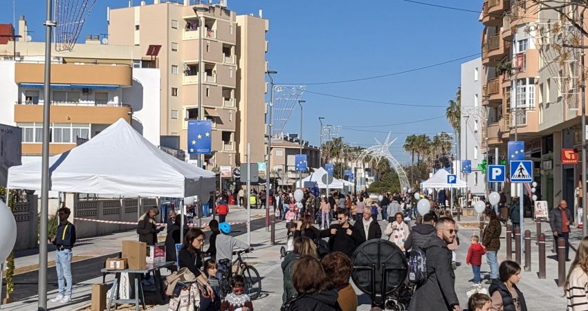 Acto de apertura del primer tramo de esta avenida, desde la rotonda de María Auxiliadora