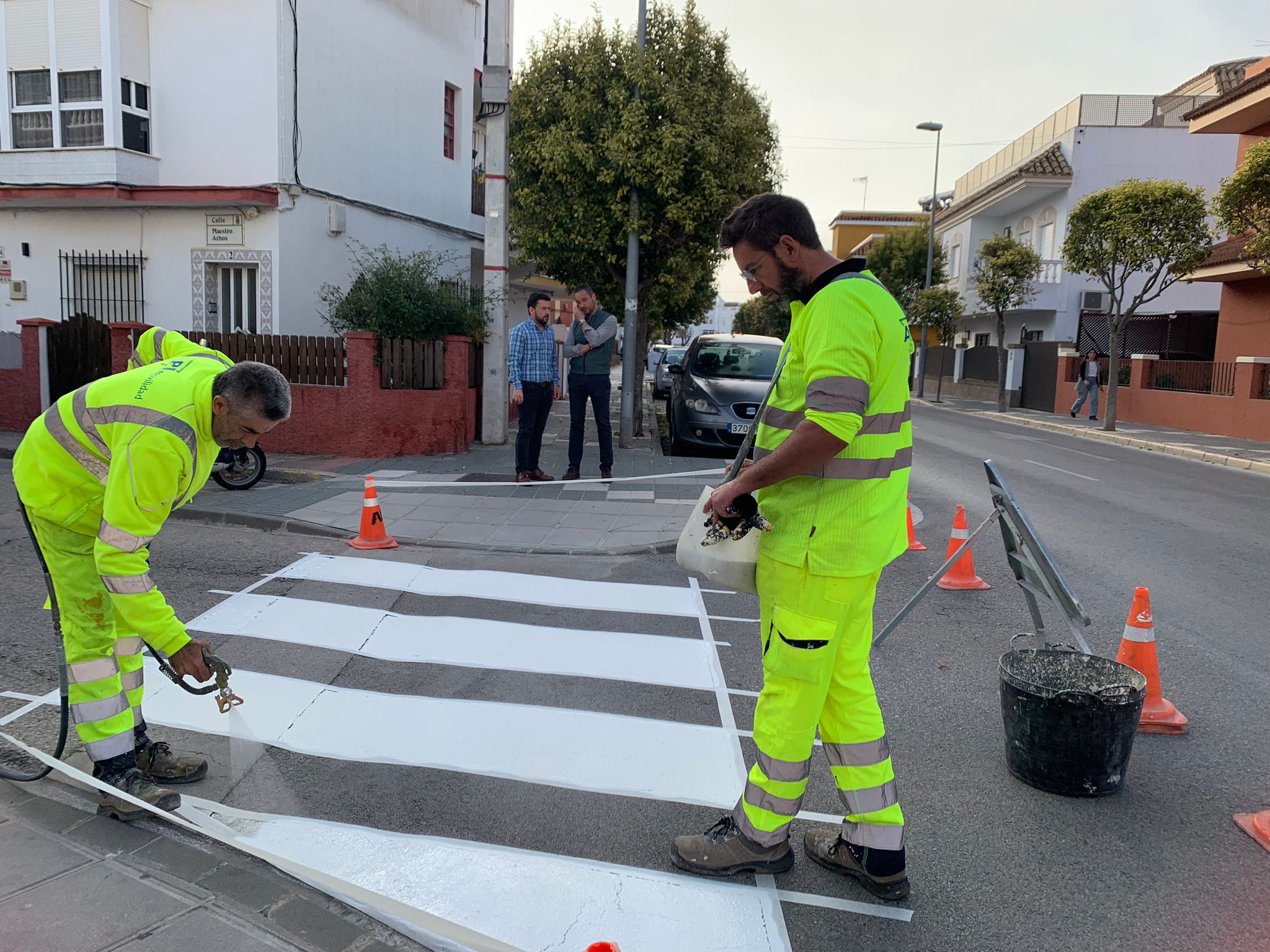 240417 pintado pasos de peatones 2