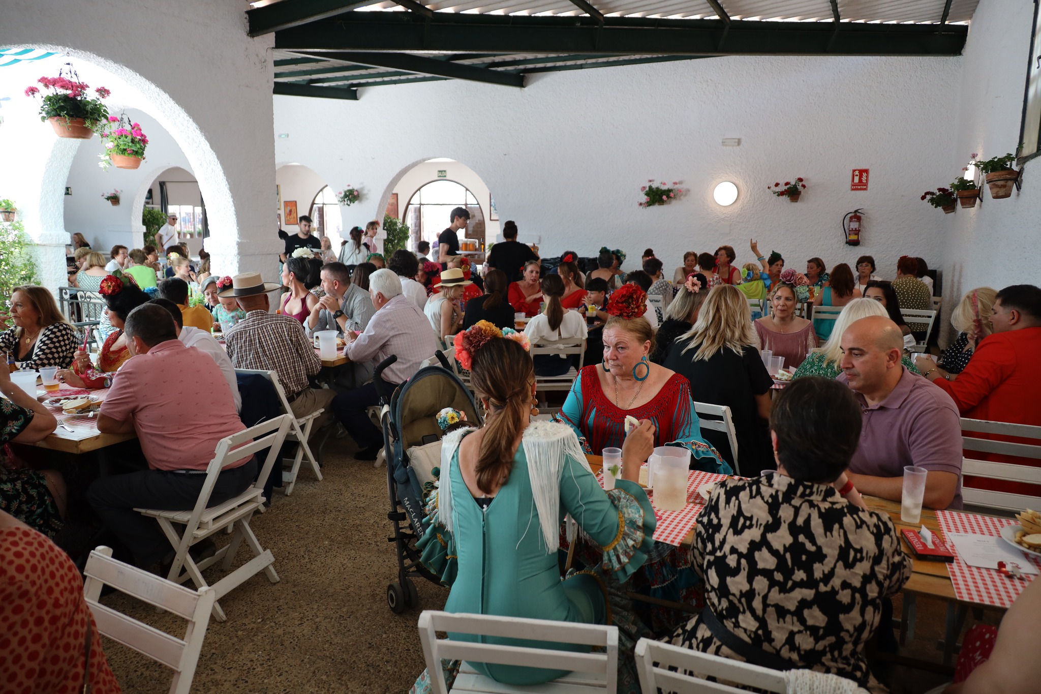 240426 almuerzo Da de la Mujer Feria 1