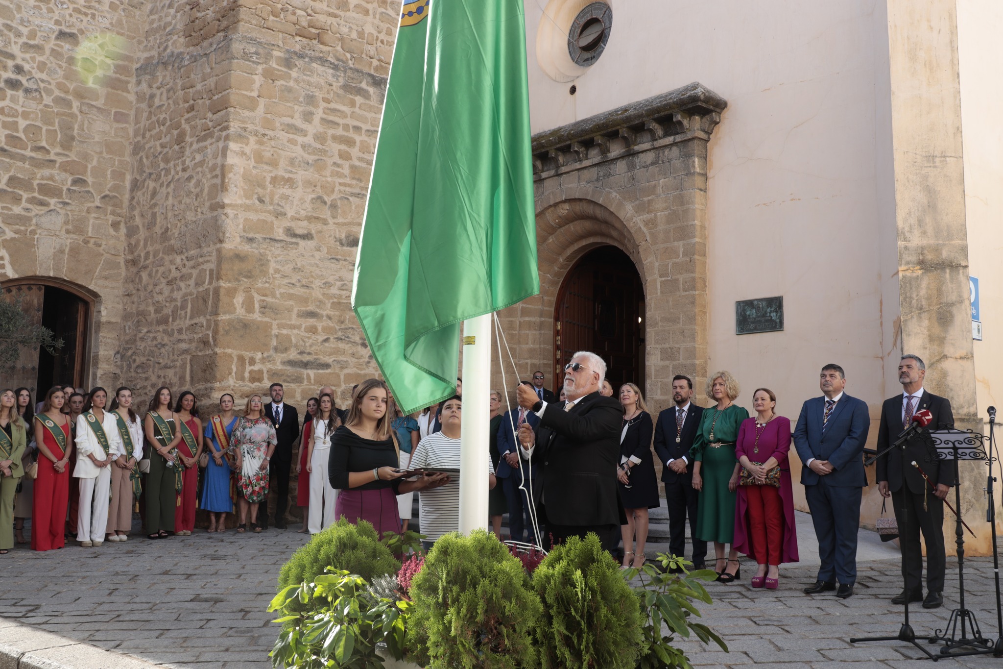 20241005 izada bandera dia de Rota